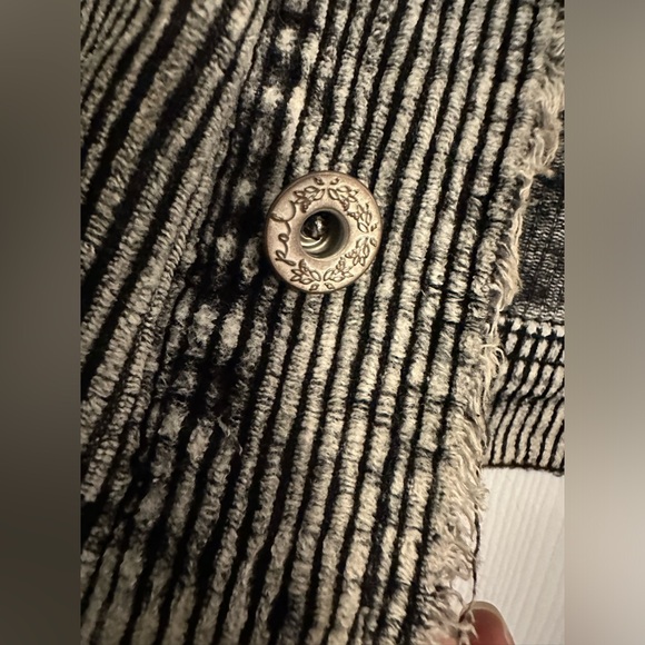 POL Distressed Corduroy Jacket - Picture 5 of 7